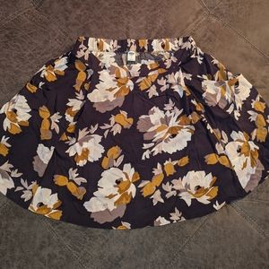 Old Navy floral mini skirt with pockets